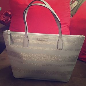 Kate spade purse